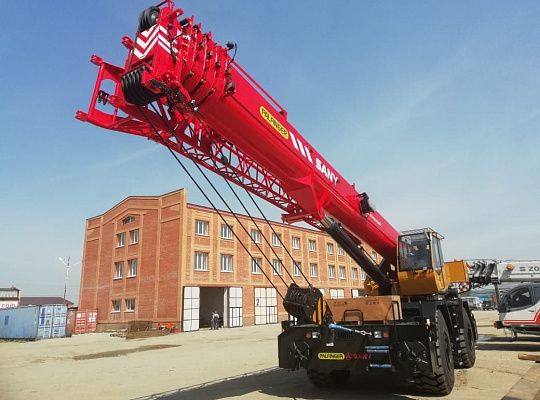 Короткобазный кран Sany SRC750C